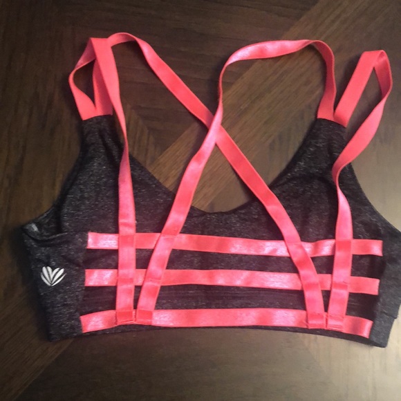 Strappy Sports Bra - Picture 2 of 2